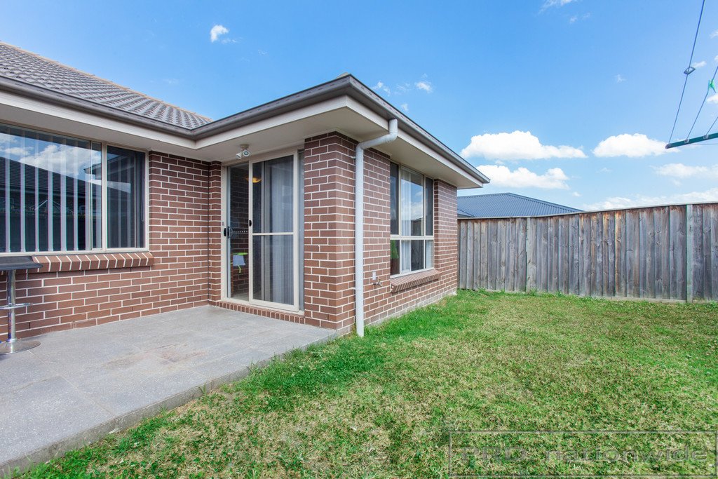 1/16 Oystercatcher Street ABERGLASSLYN 12