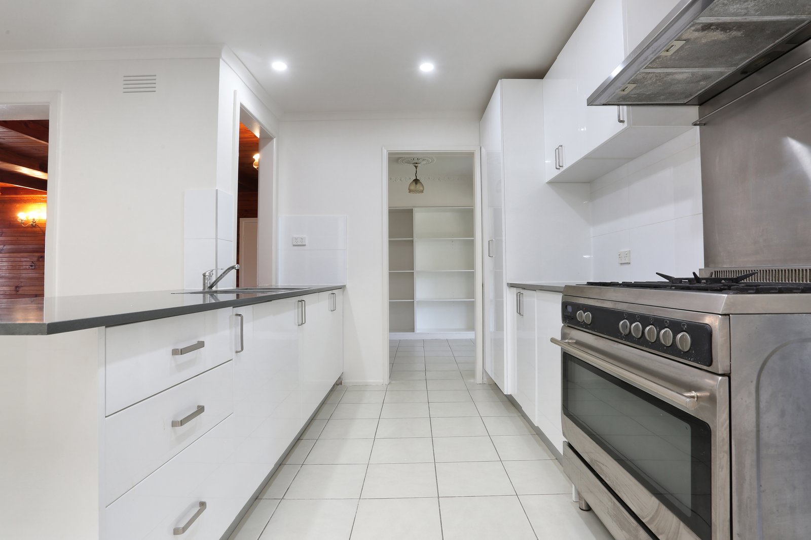 Gallery: 116 Pioneer Road