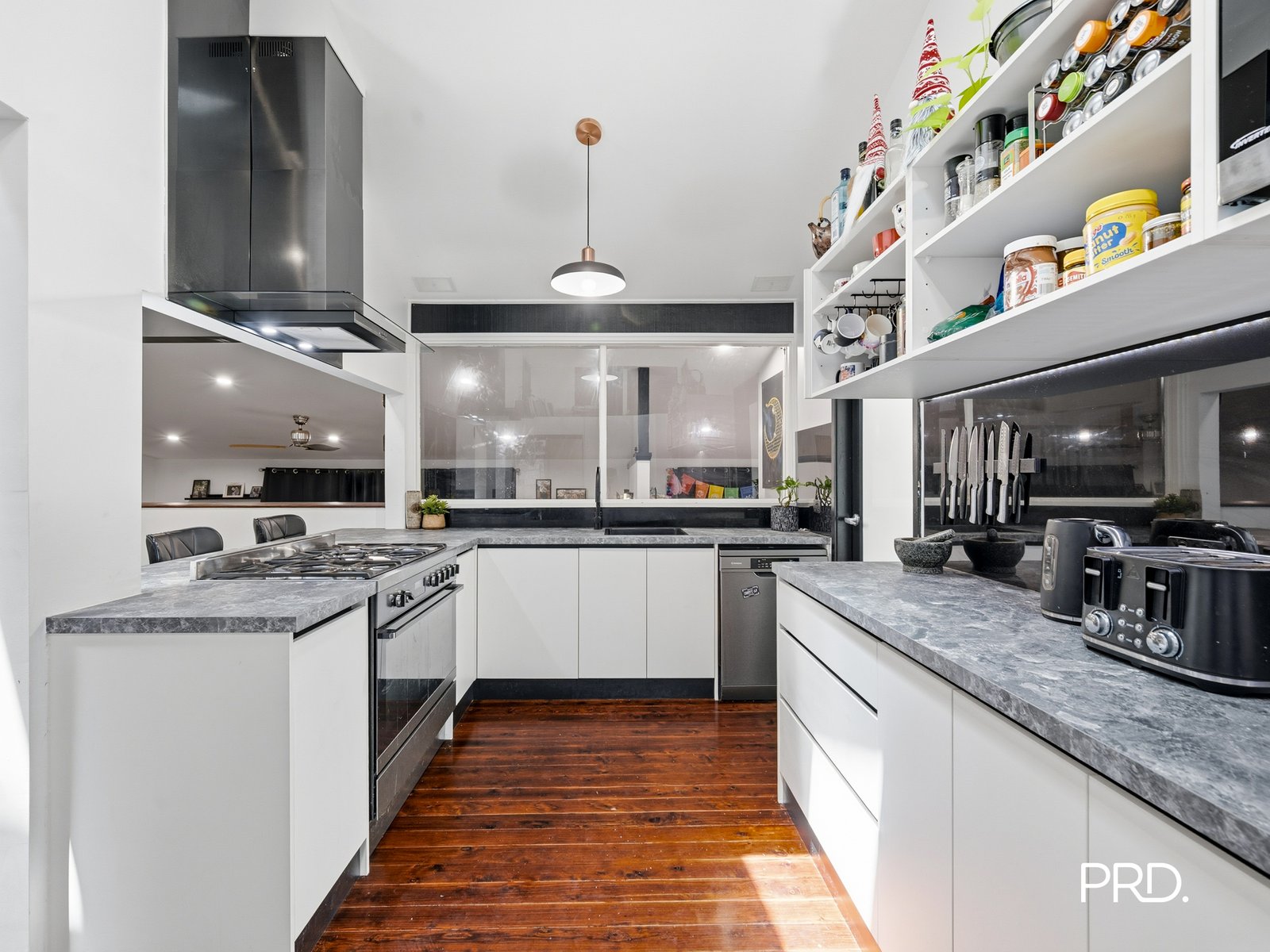 116 Railway Parade WARRIMOO 4