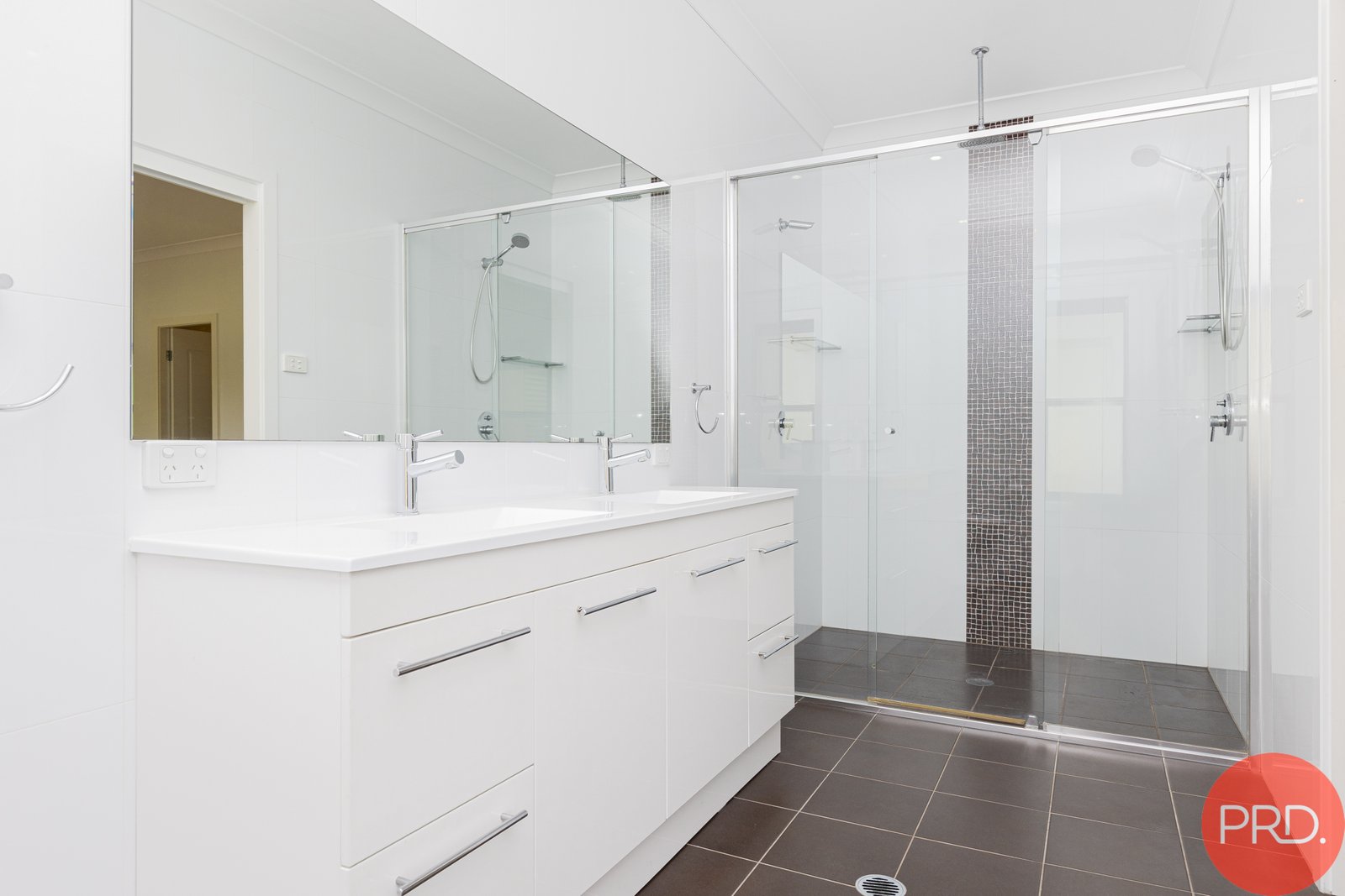 116 Reflection Drive LOUTH PARK 14