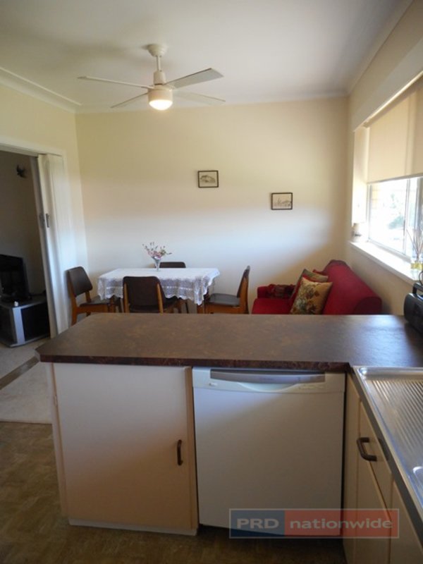 116 Simpson Street TUMUT 8