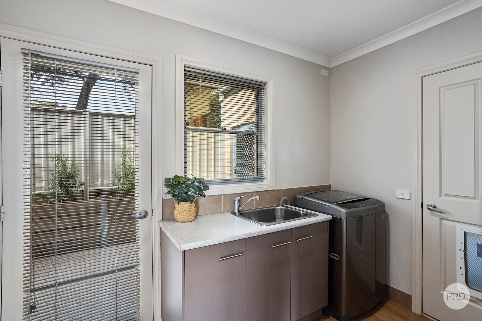 1/16 Skene Street KENNINGTON 13