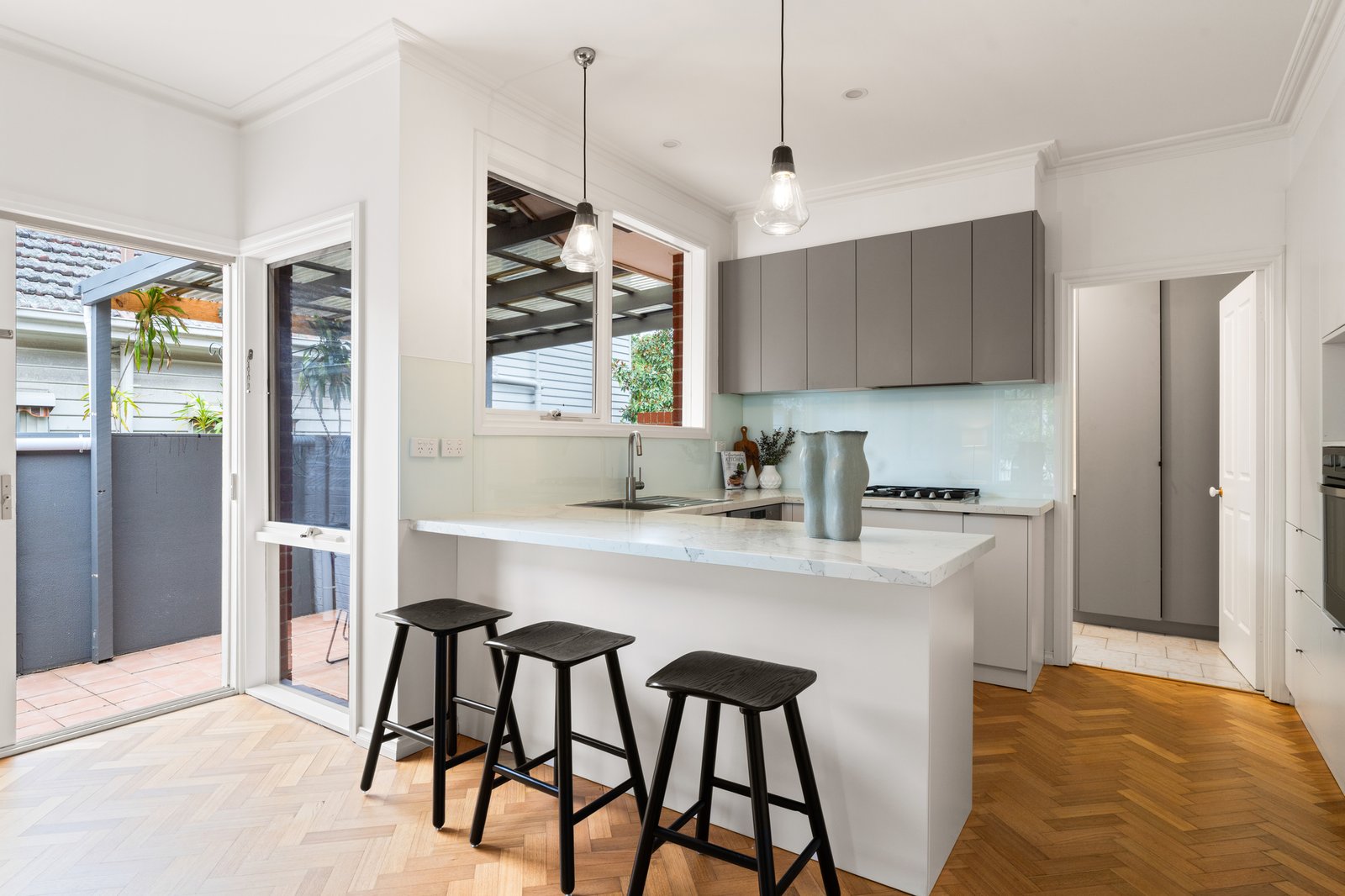 Gallery: 1/16 Station Avenue