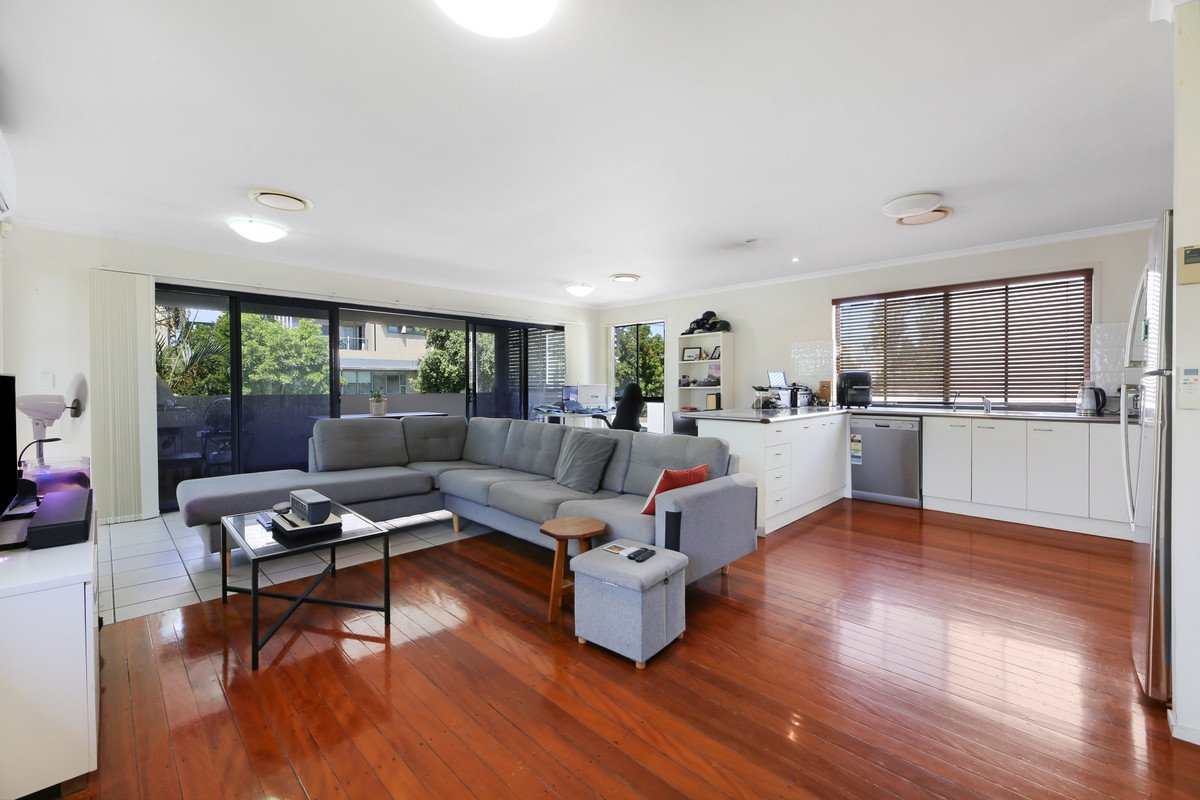 1/16 Sunshine Parade MIAMI 3