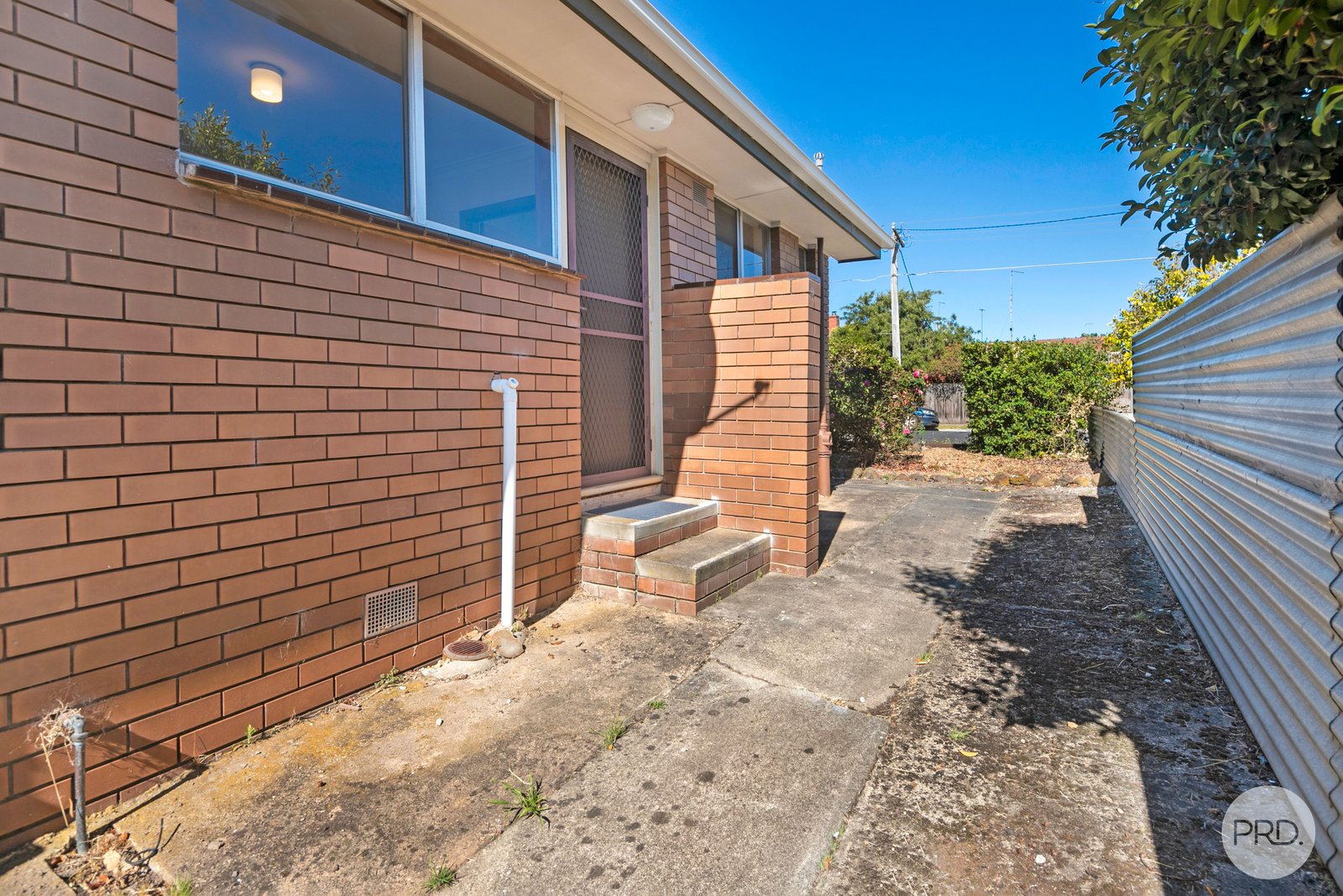 1/16 Symons Street WENDOUREE 10