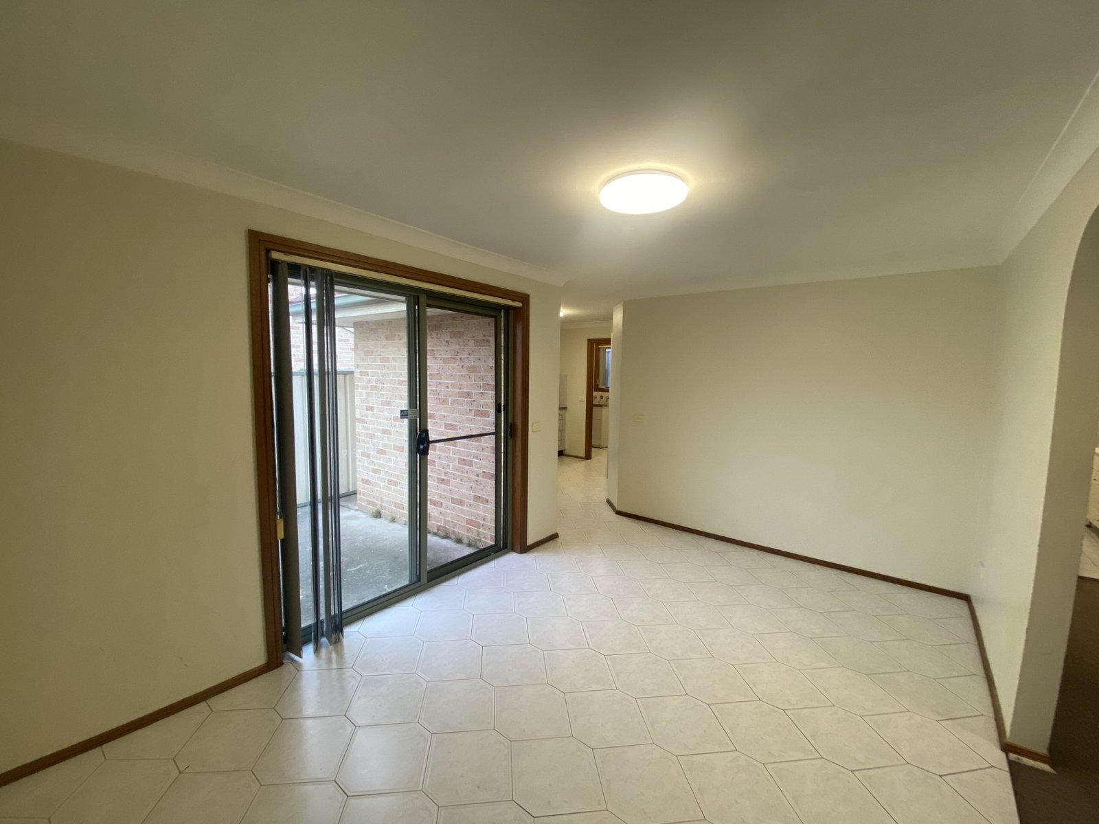 1/16 Thelma Street LURNEA 6