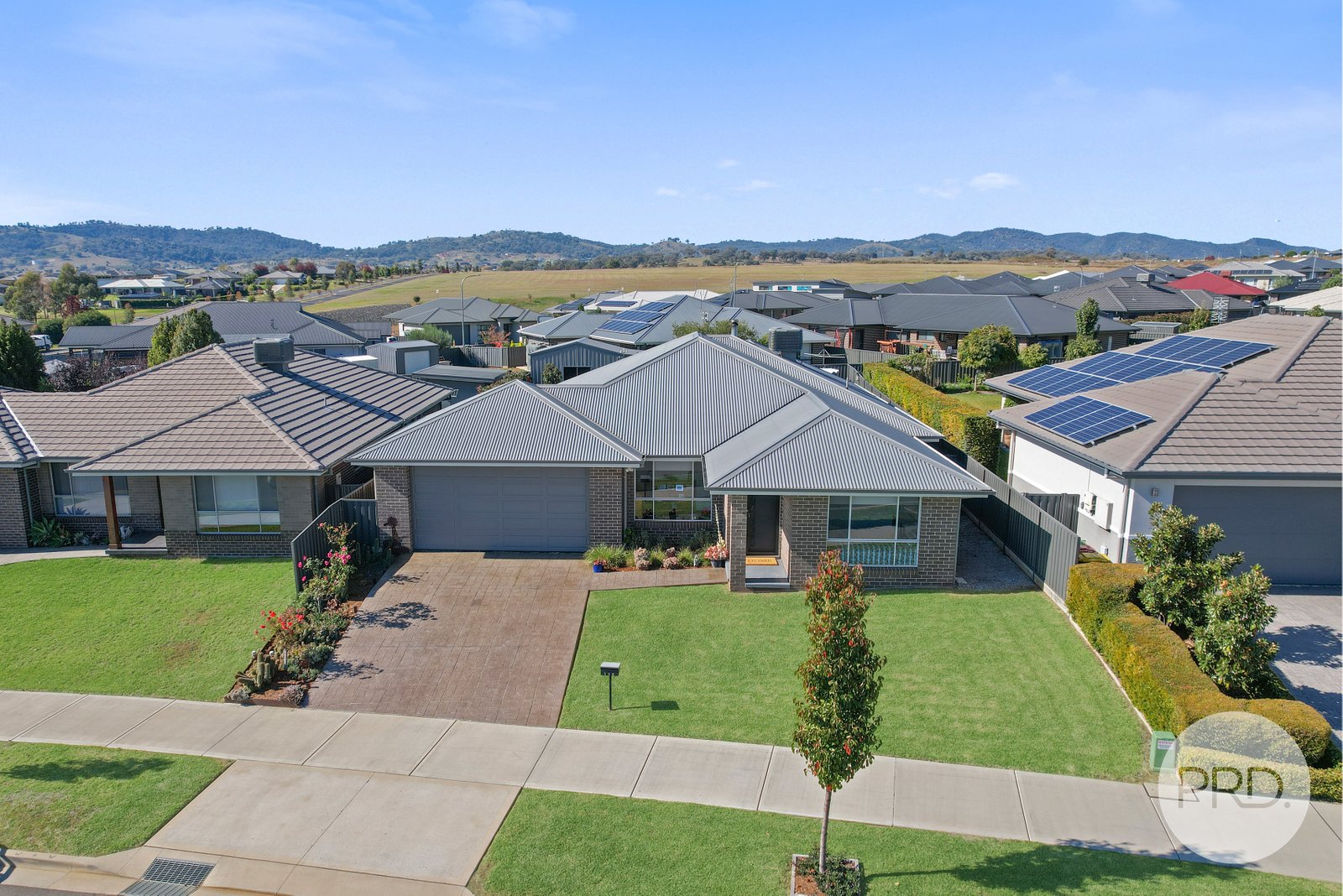 116 Verdelho Drive TAMWORTH 2