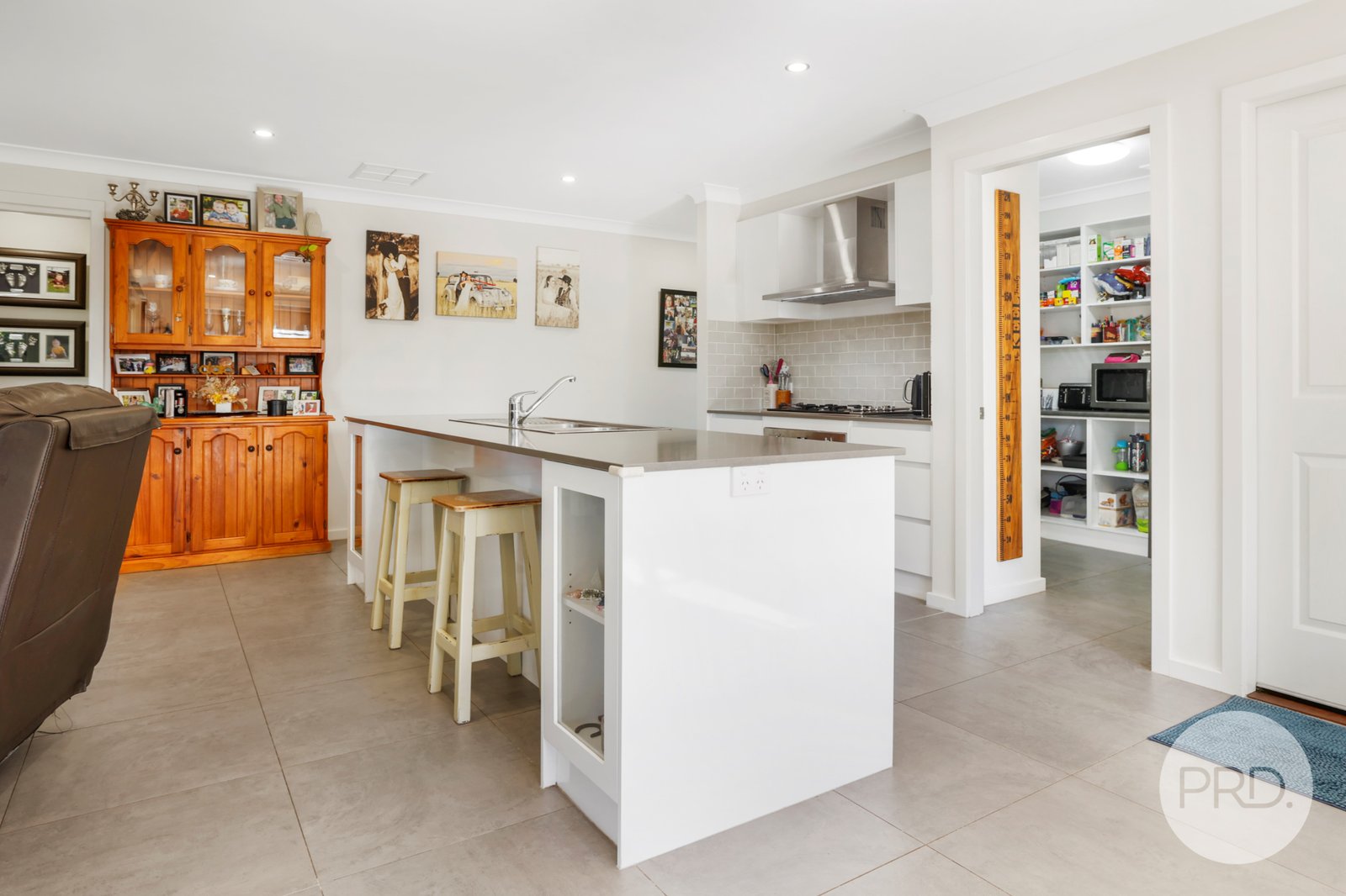 116 Verdelho Drive TAMWORTH 8