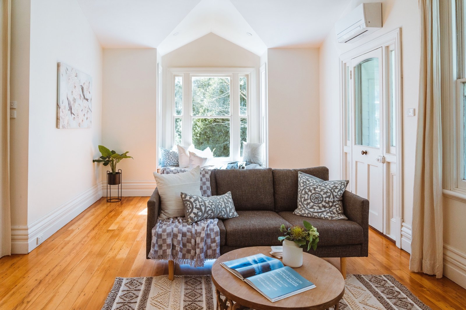 Real Estate and Property in 116 Waterworks Road, Woodend, VIC