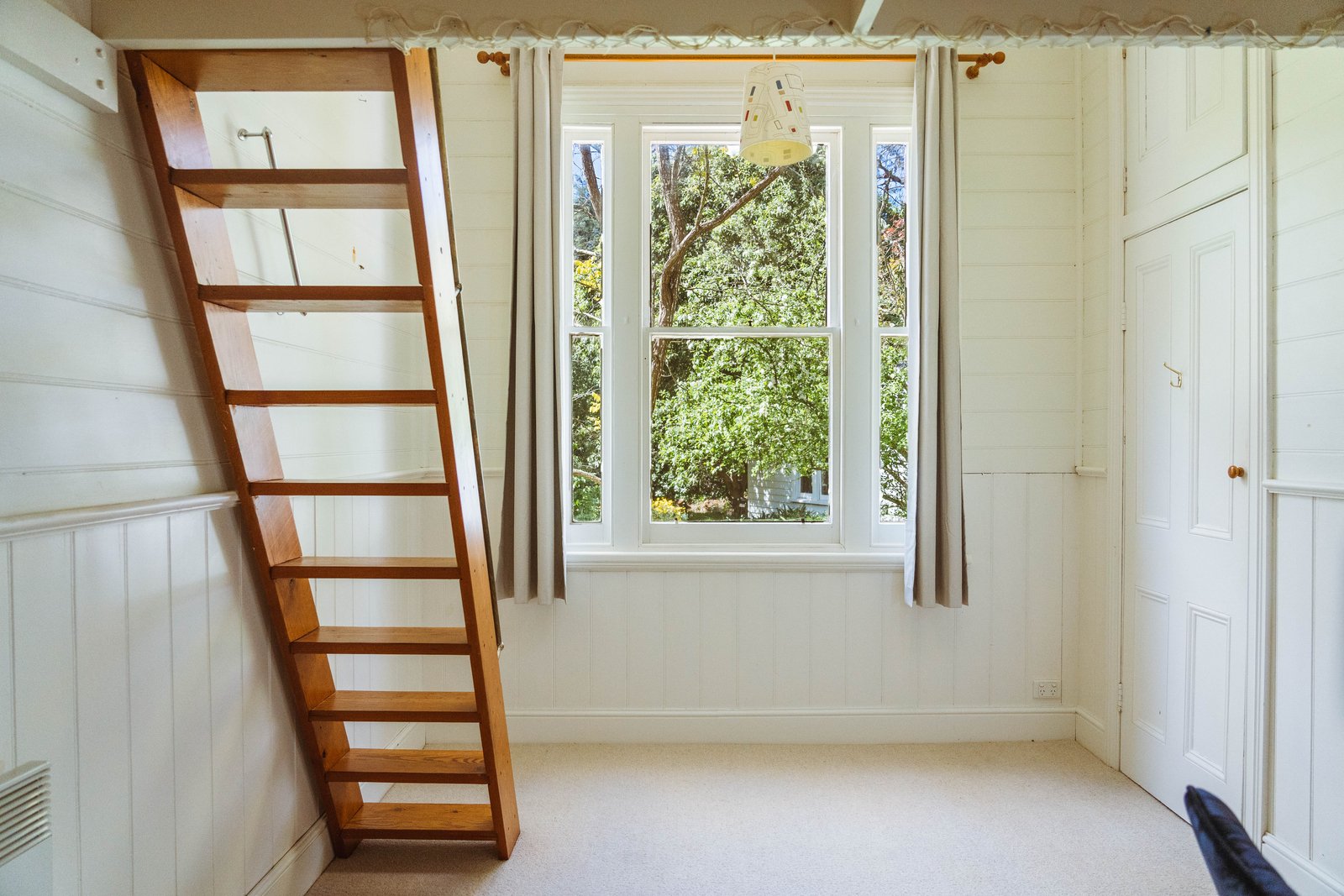 Real Estate and Property in 116 Waterworks Road, Woodend, VIC