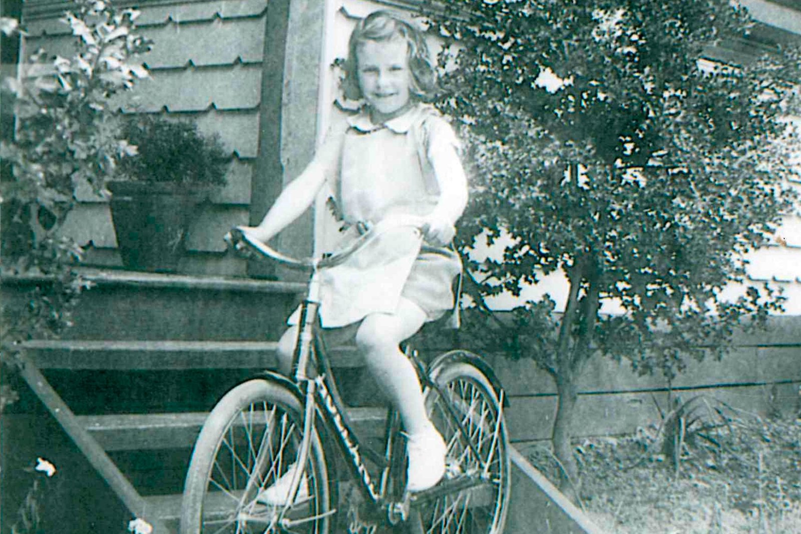 Real Estate and Property in 116 Waterworks Road, Woodend, VIC