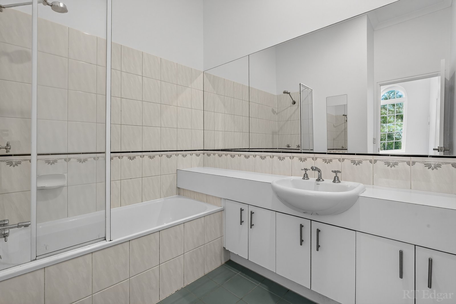 Real Estate and Property in 116 Wiltshire Drive, Kew, VIC