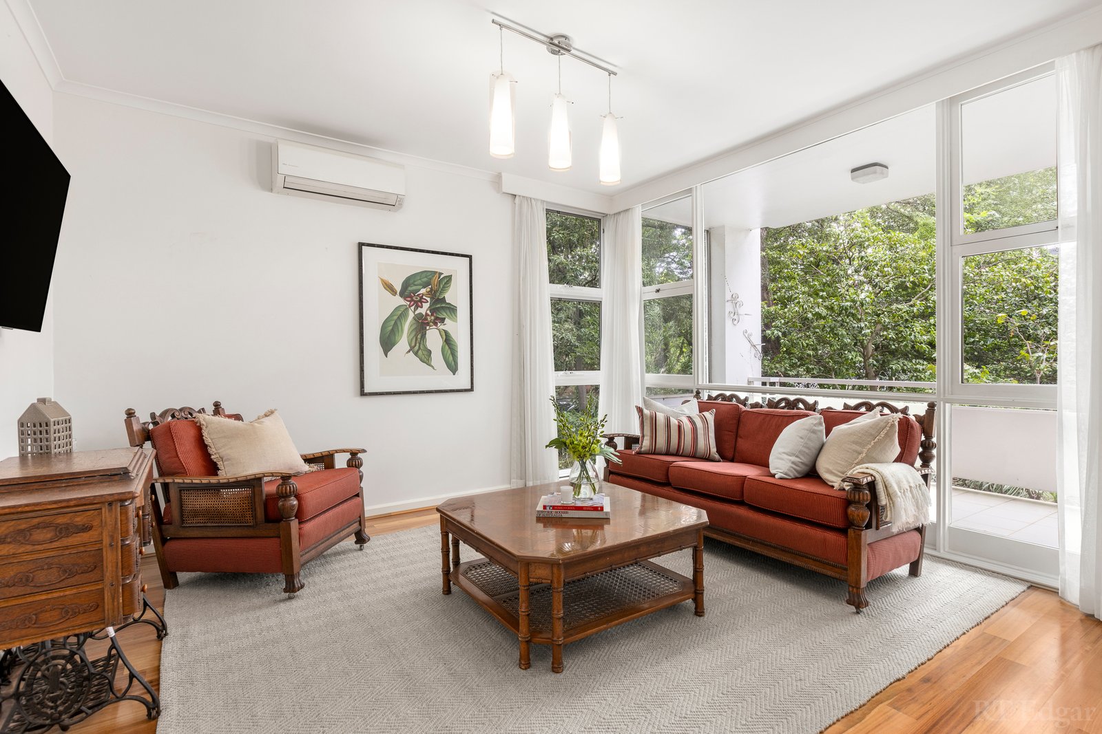 Real Estate and Property in 1/16 Woorigoleen Road, Toorak, VIC