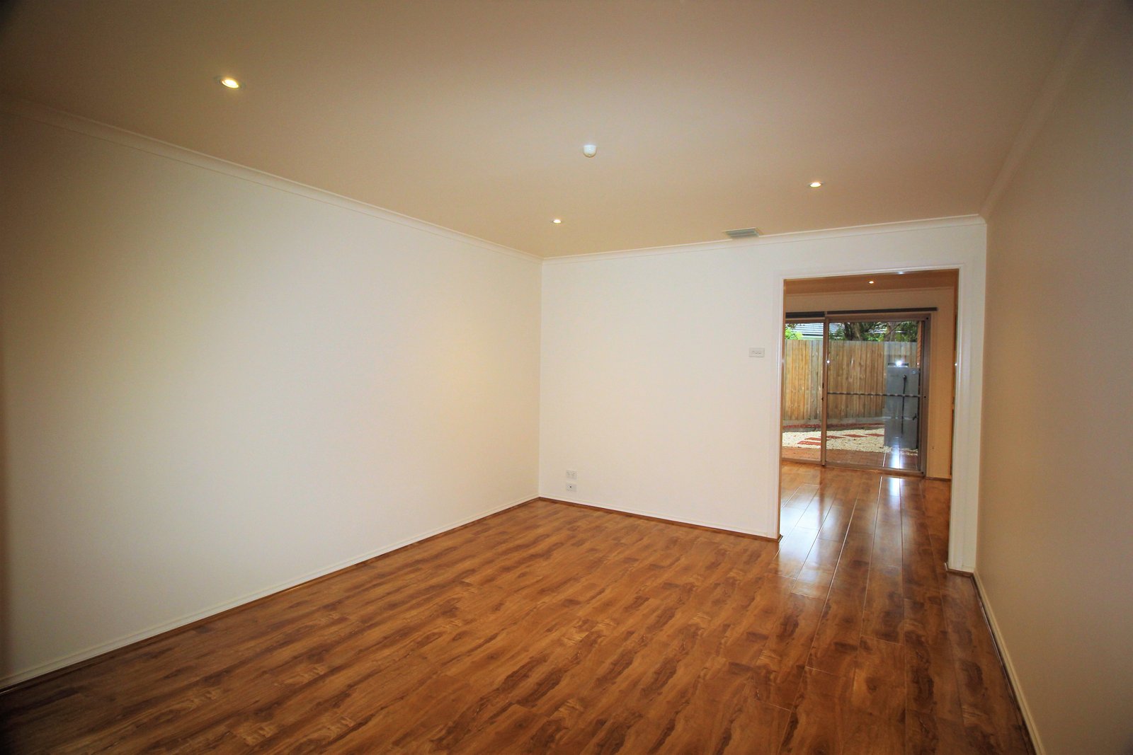 Gallery: 11/602 Waverley Road