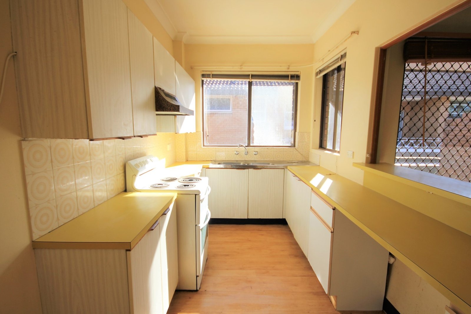 11/61 Warialda Street KOGARAH 5