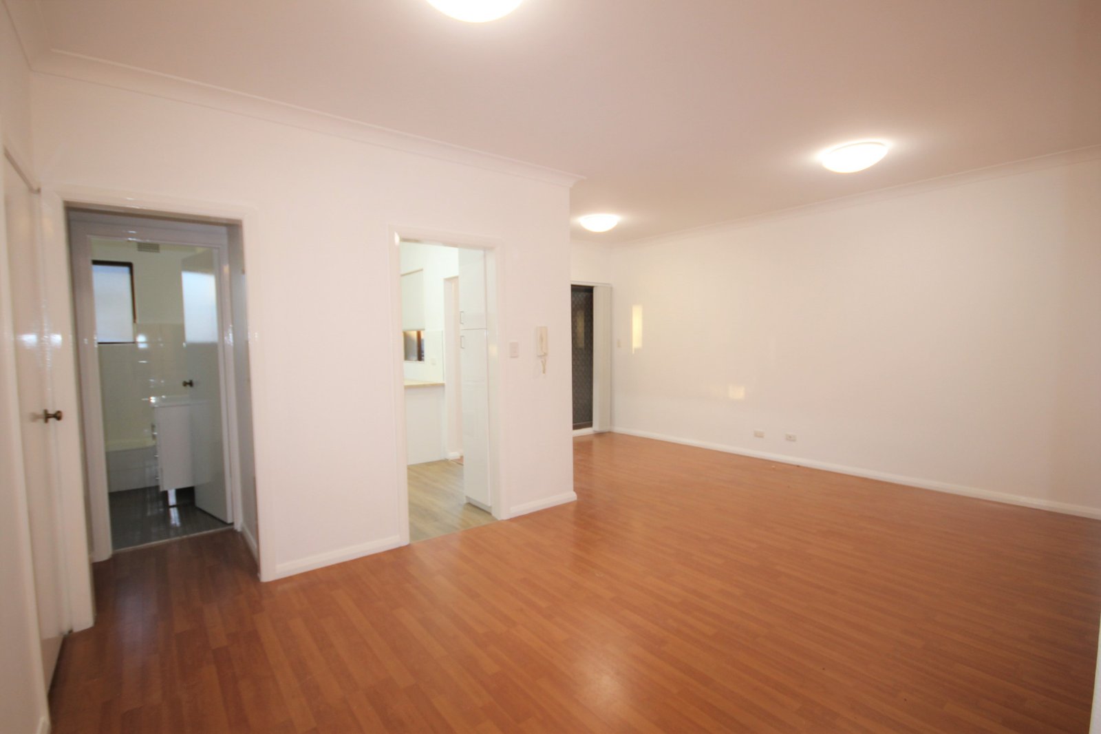 11/61 Warialda Street KOGARAH 2