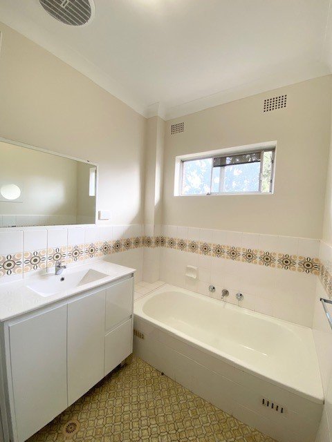 11/61 Wolseley Street BEXLEY 4