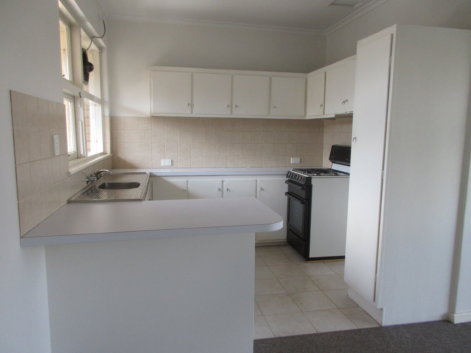 Gallery: 11/616 Centre Road