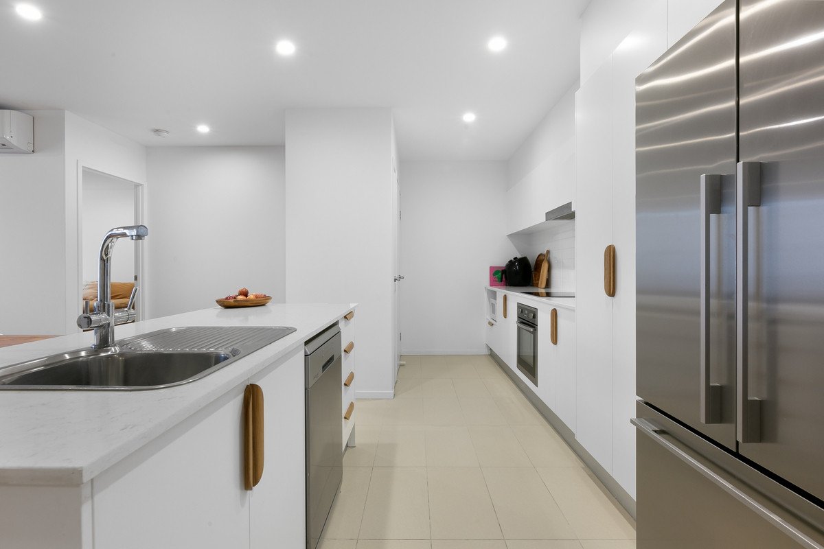 116/1930 Gold Coast Highway Miami 4