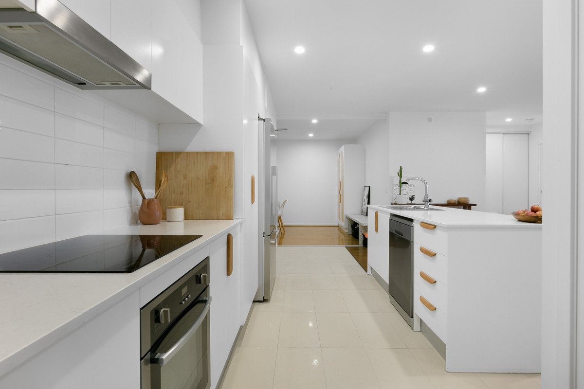 116/1930 Gold Coast Highway Miami 5