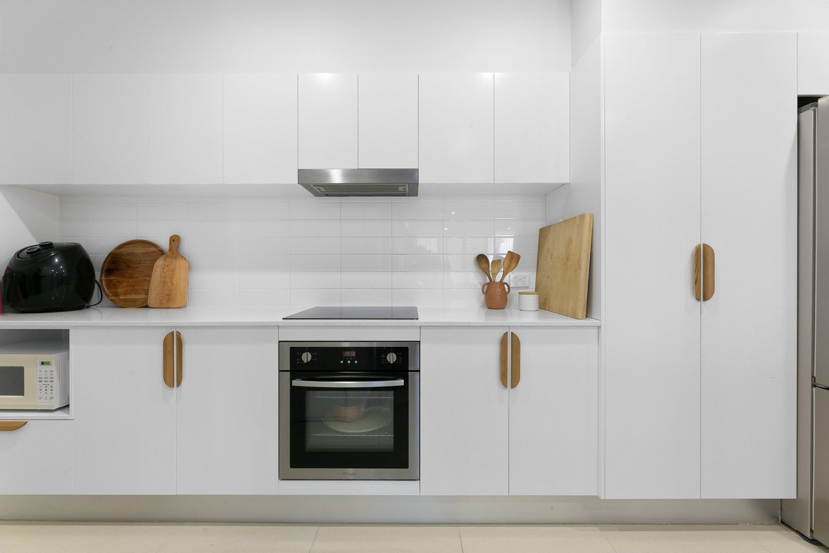 116/1930 Gold Coast Highway Miami 6