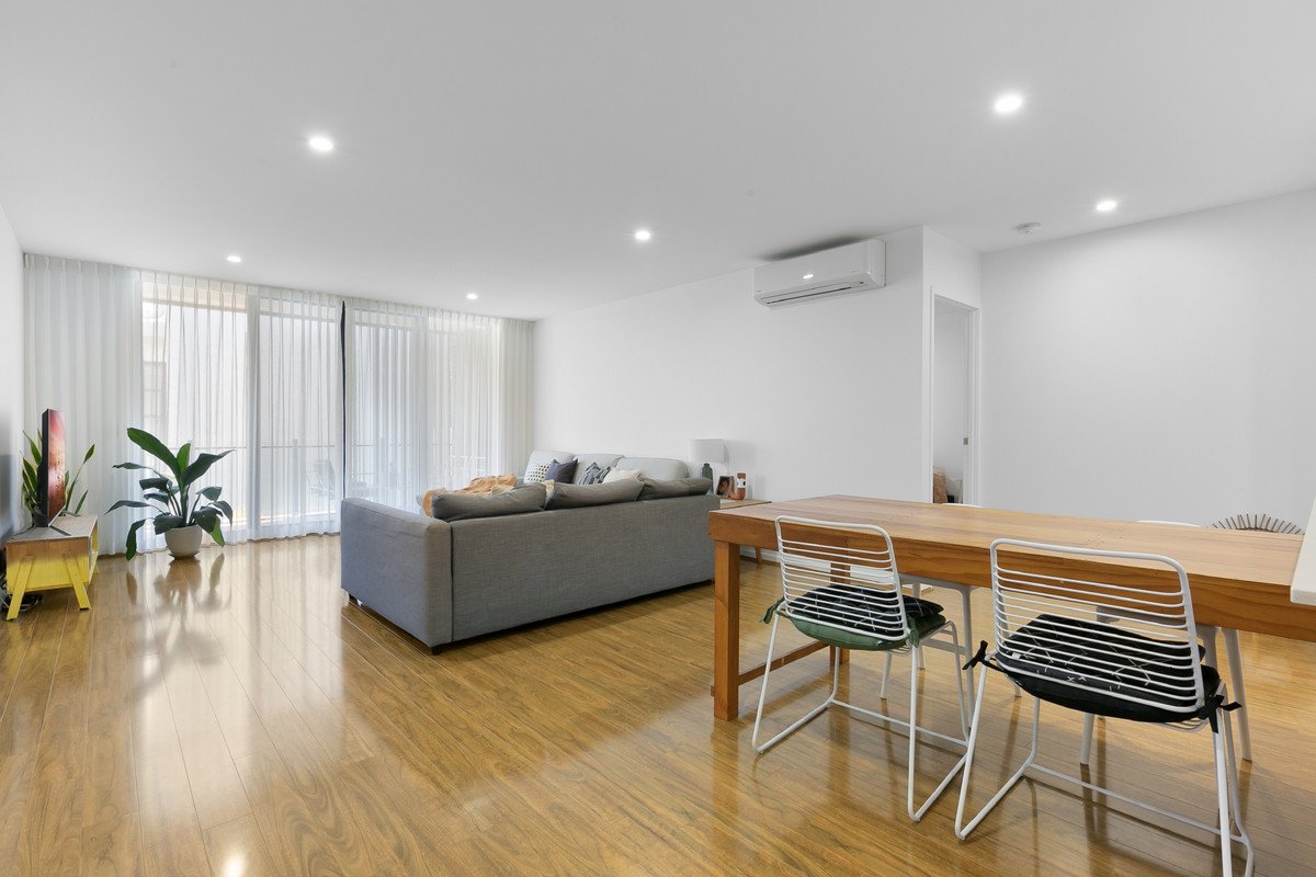 116/1930 Gold Coast Highway Miami 8