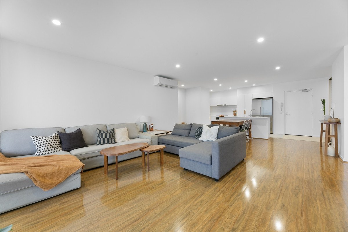 116/1930 Gold Coast Highway Miami 11