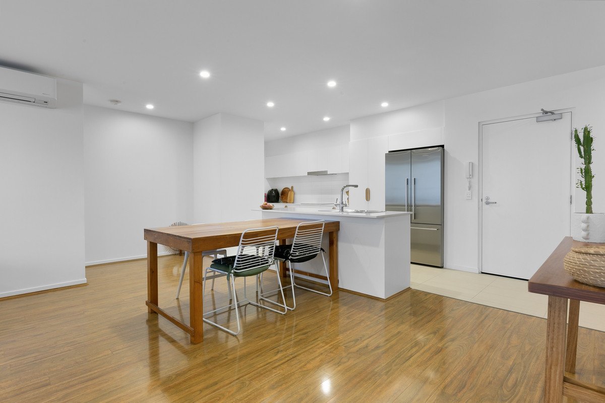 116/1930 Gold Coast Highway Miami 12