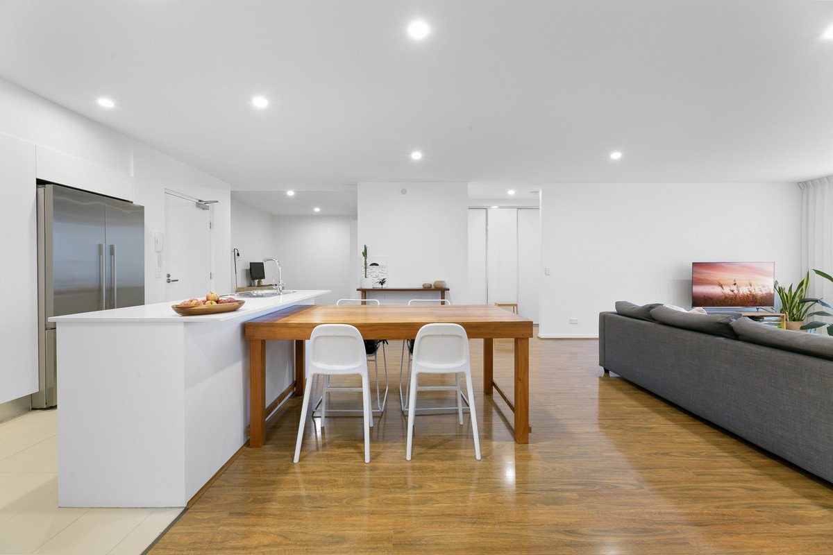 116/1930 Gold Coast Highway Miami 13