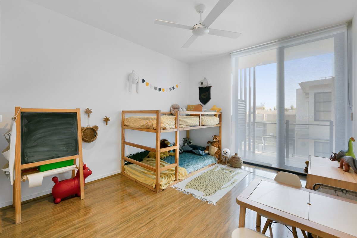 116/1930 Gold Coast Highway Miami 17