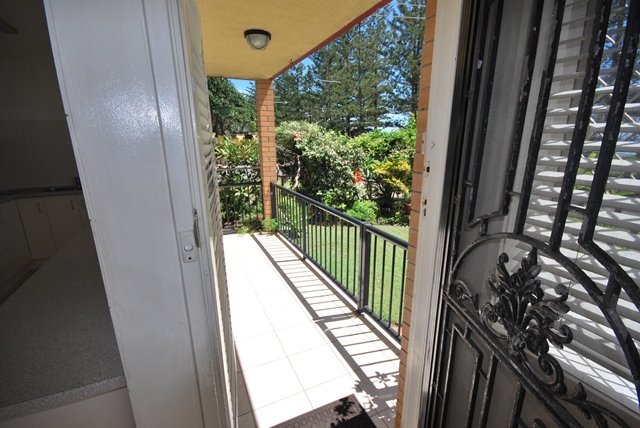 1/162 The Esplanade BURLEIGH HEADS 13