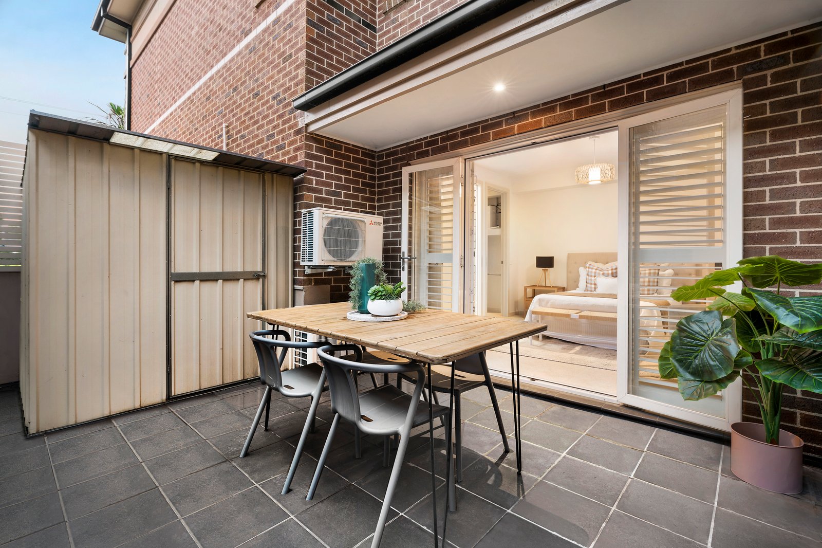 1/164 Barkers Road, Hawthorn, 3122