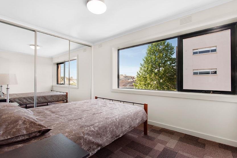 Gallery: 11/653 Park Street