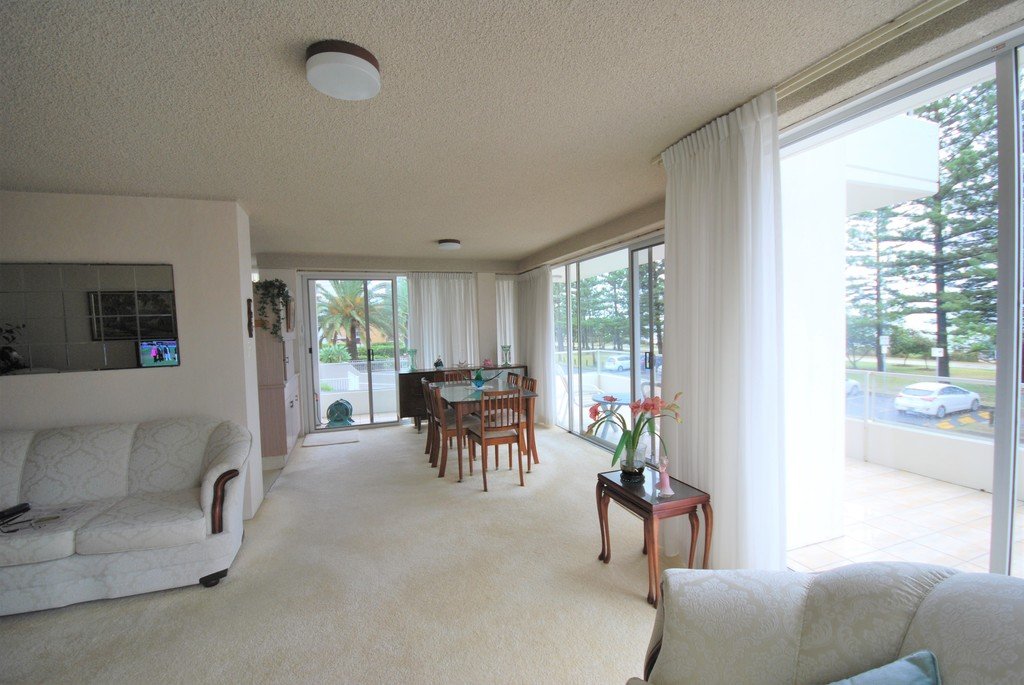 1/166 The Esplanade BURLEIGH HEADS 4