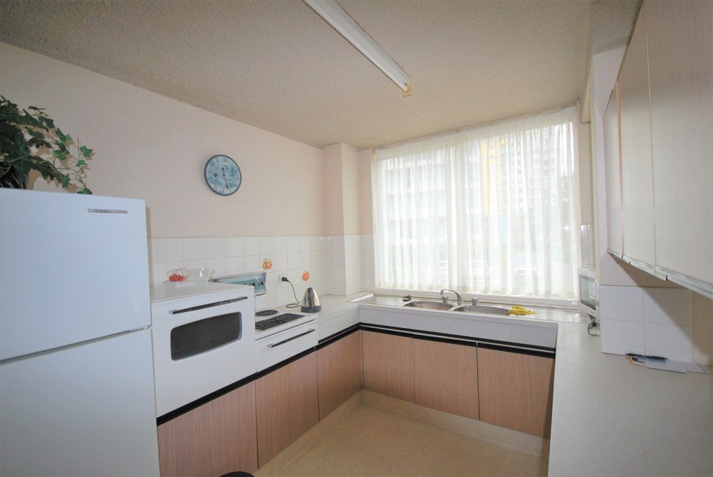 1/166 The Esplanade BURLEIGH HEADS 4