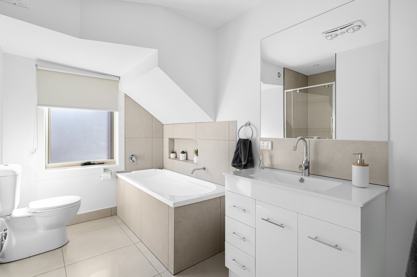 Real Estate and Property in 1/1669 Point Nepean Road, Capel Sound, VIC