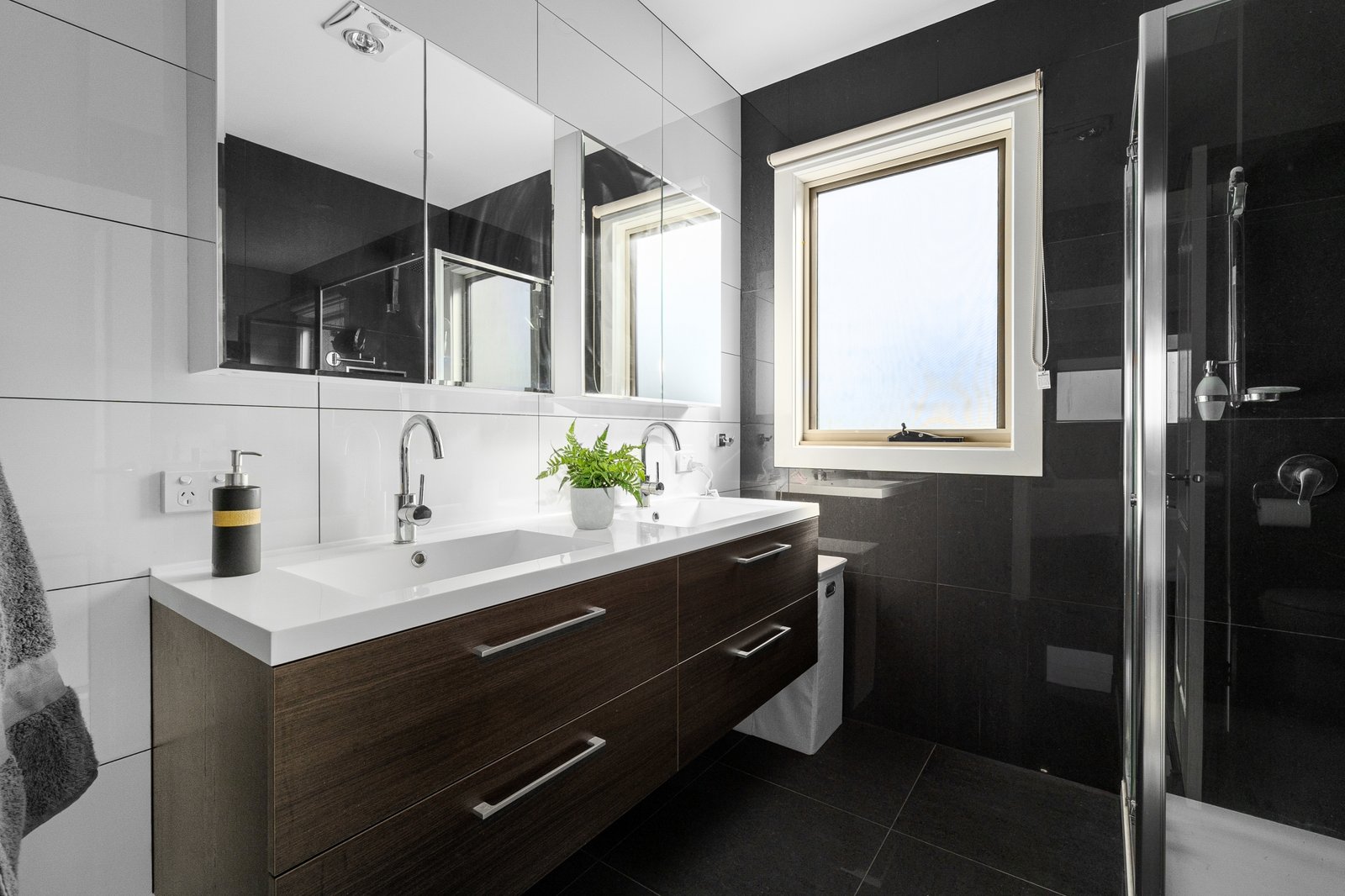 Real Estate and Property in 1/1669 Point Nepean Road, Capel Sound, VIC