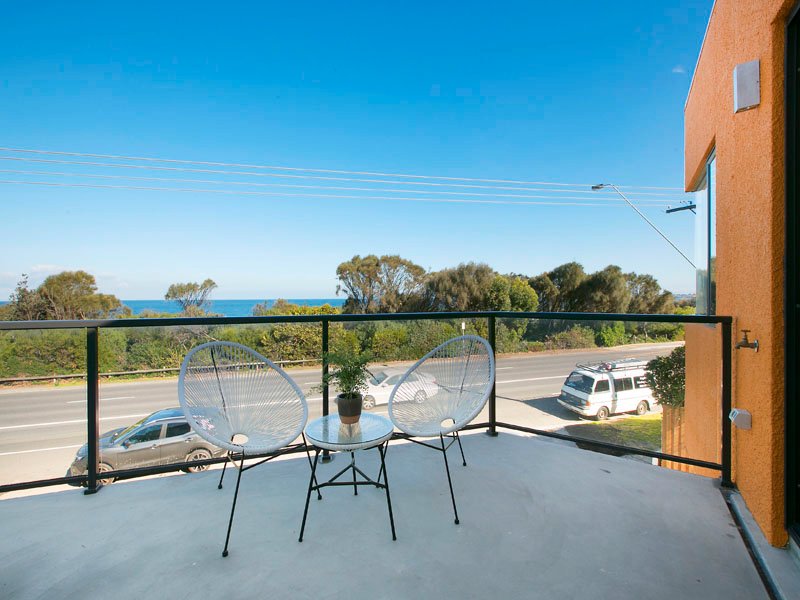Gallery: 1/167 Beach Road