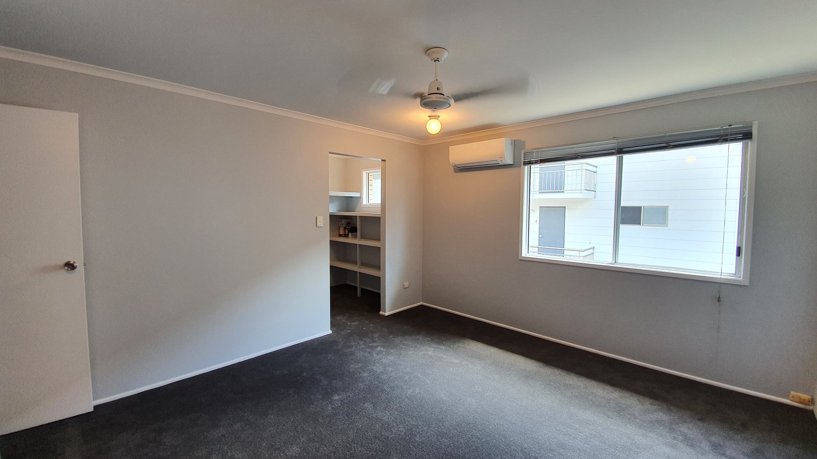 1/169 Shute Harbour Road CANNONVALE 6