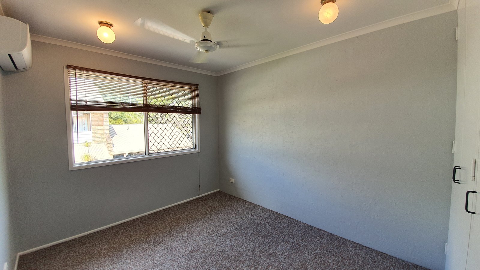 1/169 Shute Harbour Road CANNONVALE 14