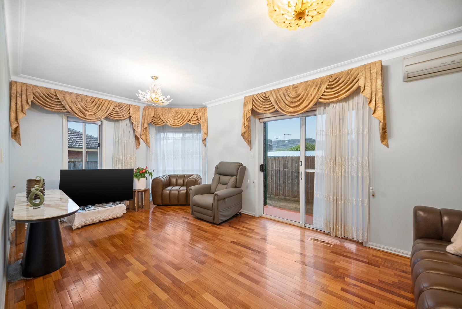 Gallery: 116A Tambet Street