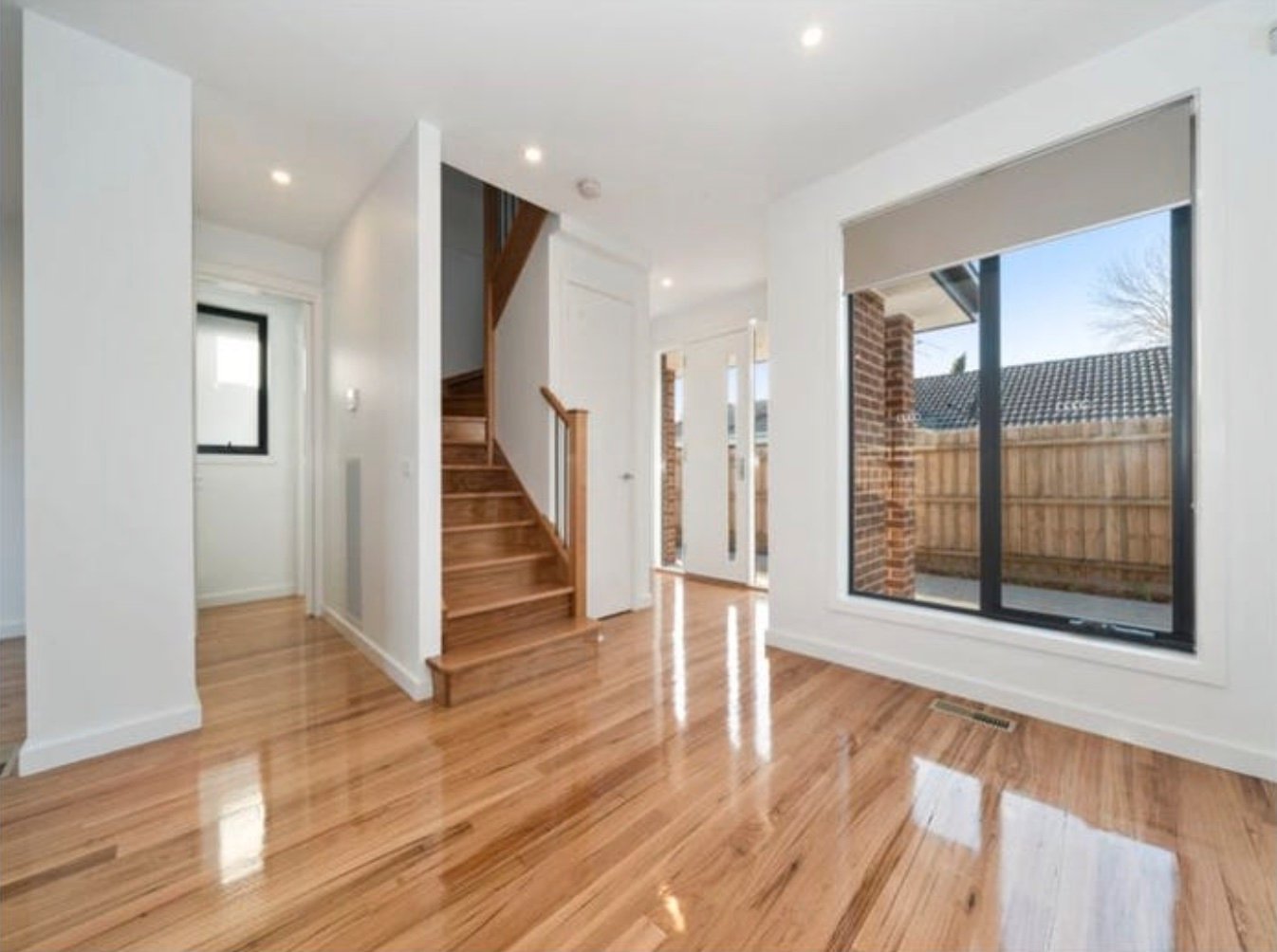 Gallery: 1/16B Reid Street