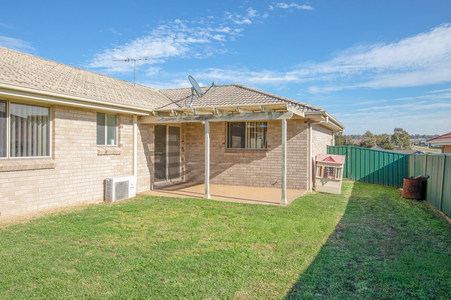 117 Aberglasslyn Road RUTHERFORD 15