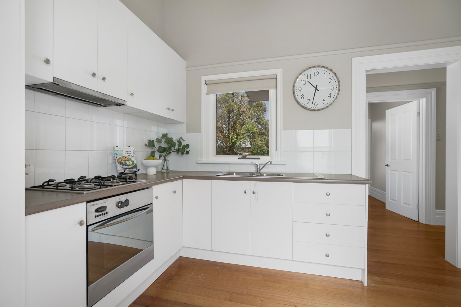 Gallery: 117 Ascot Street South