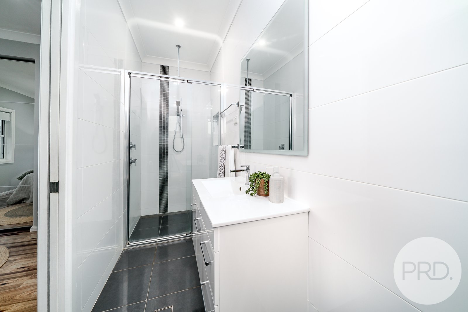 117 Beckwith Street WAGGA WAGGA 9