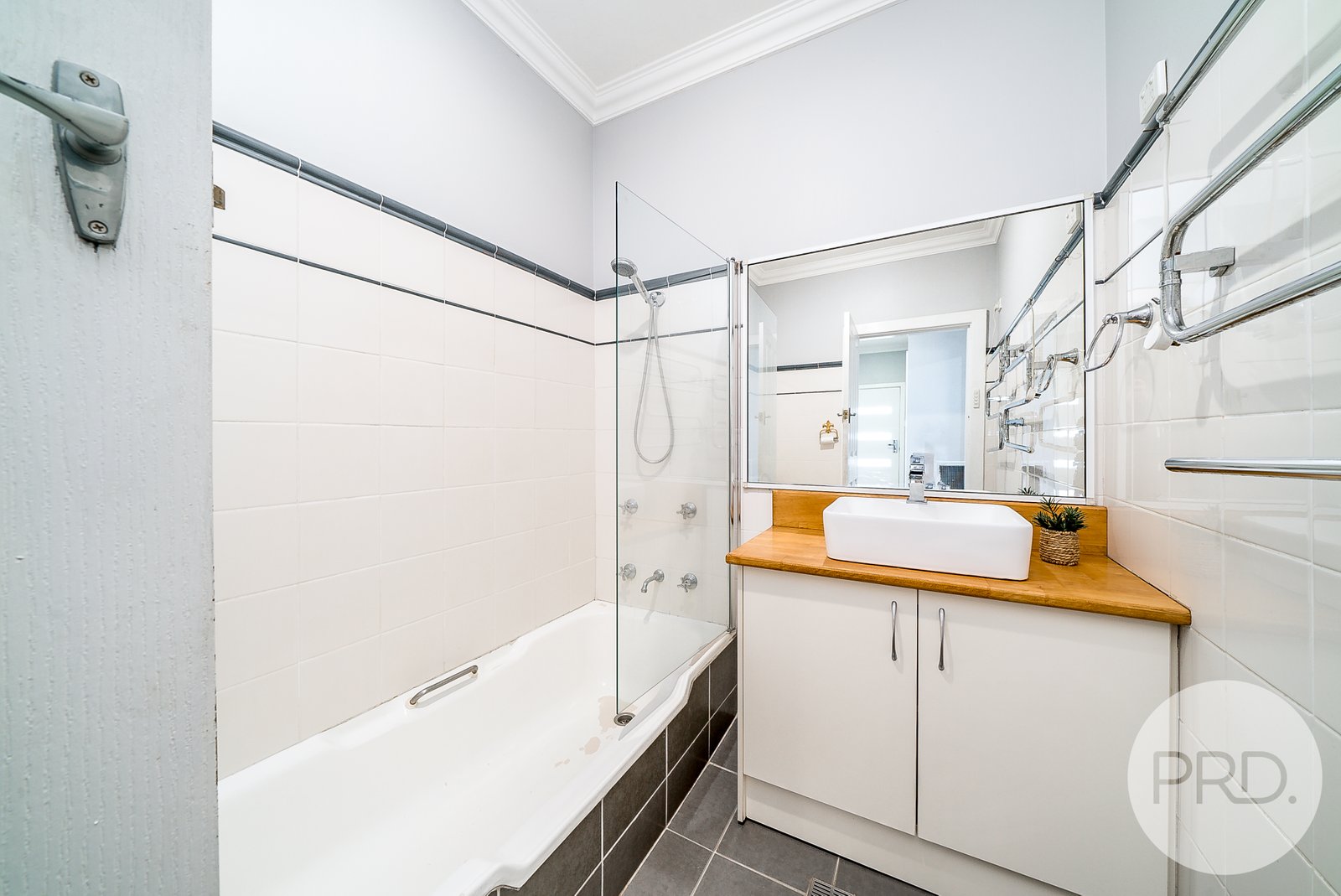 117 Beckwith Street WAGGA WAGGA 12