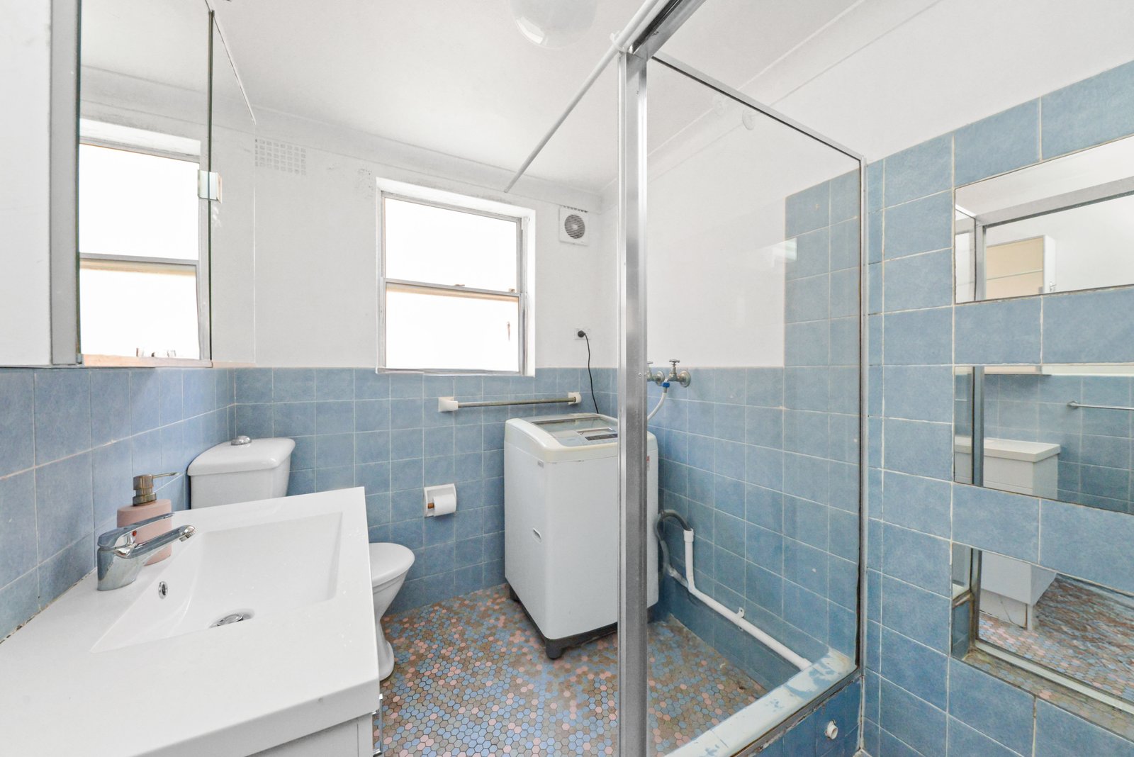 1/17 Brittain Crescent HILLSDALE 6