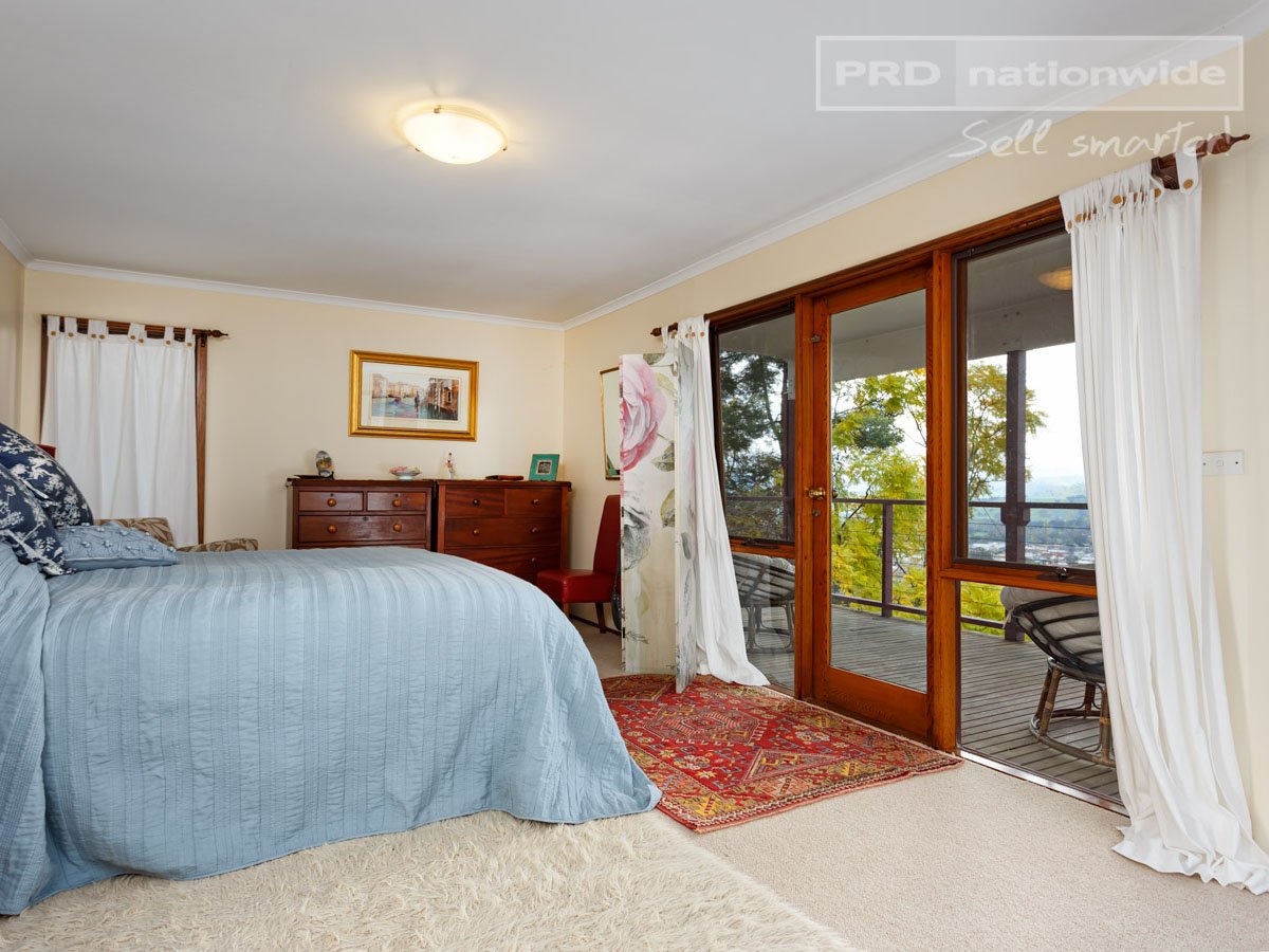 117 Dalhunty Street TUMUT 9
