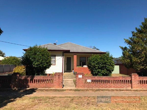 117 Fitzroy Street TUMUT 1