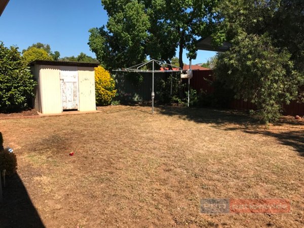 117 Fitzroy Street TUMUT 11